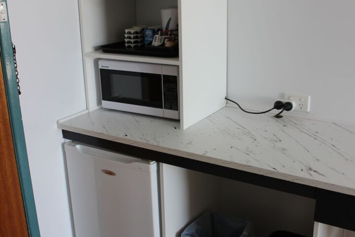 Room 2 of 39