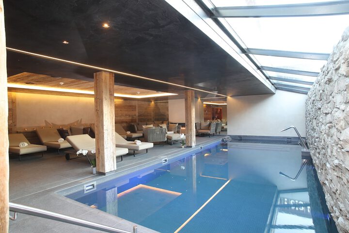 Pool 59 of 110