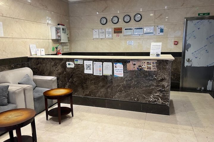 Manarat Al Aziziyah Hotel