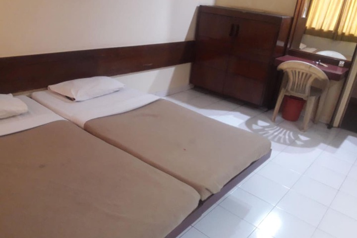 Room 14 of 45