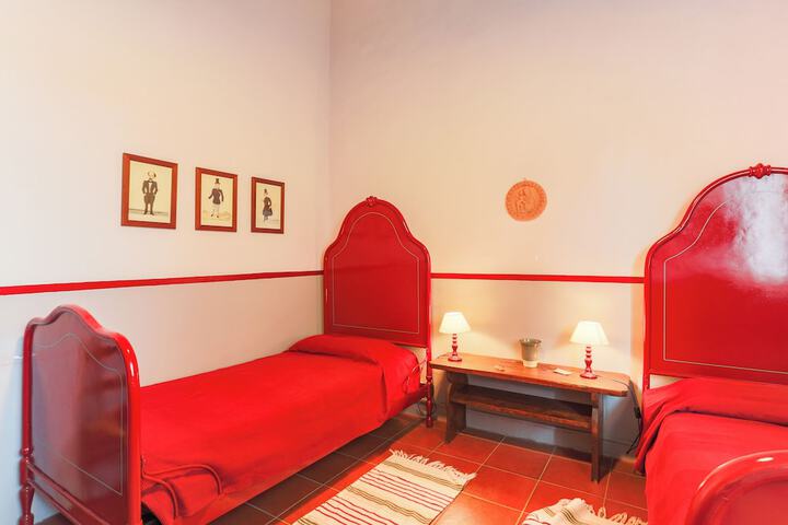 Room 13 of 41