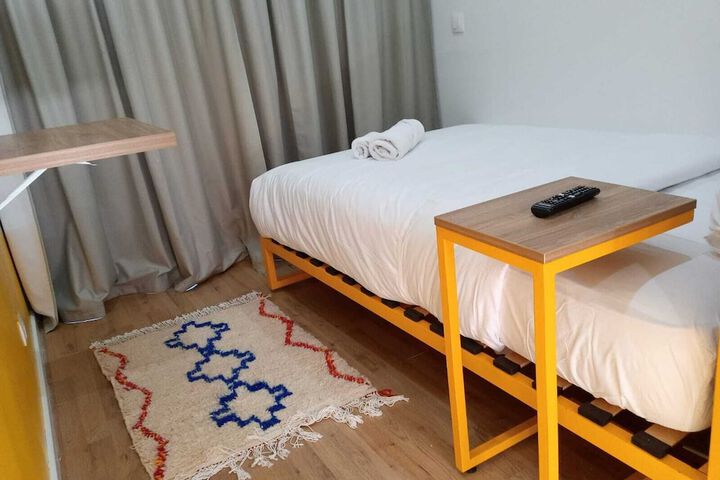 Room 7 of 18