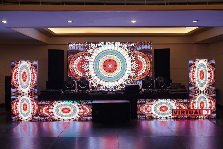 Ballroom/Hall 41 of 48