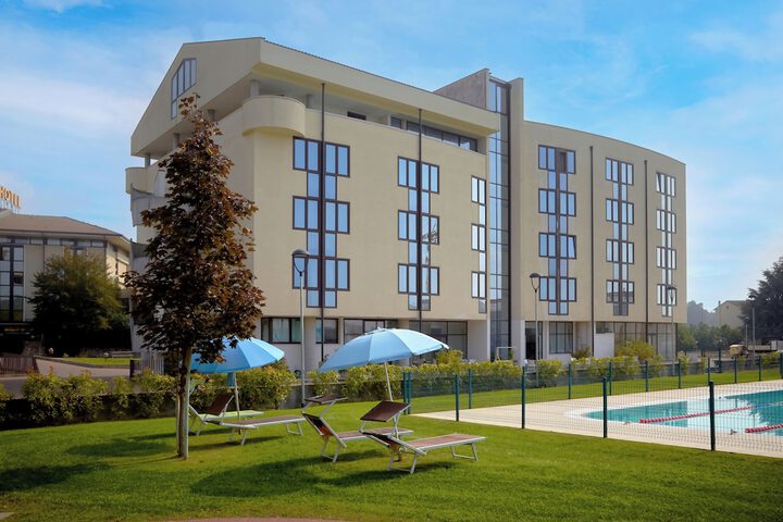 Hotel with Pool