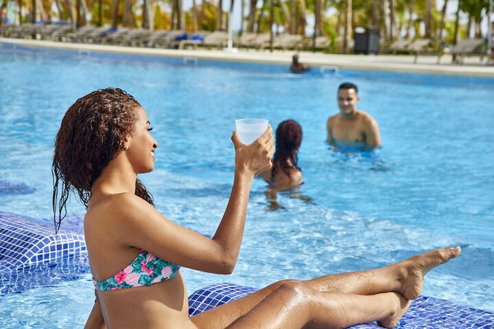 Hotel Pool