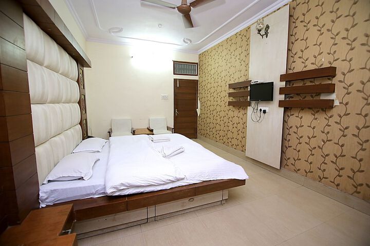 Room 38 of 55