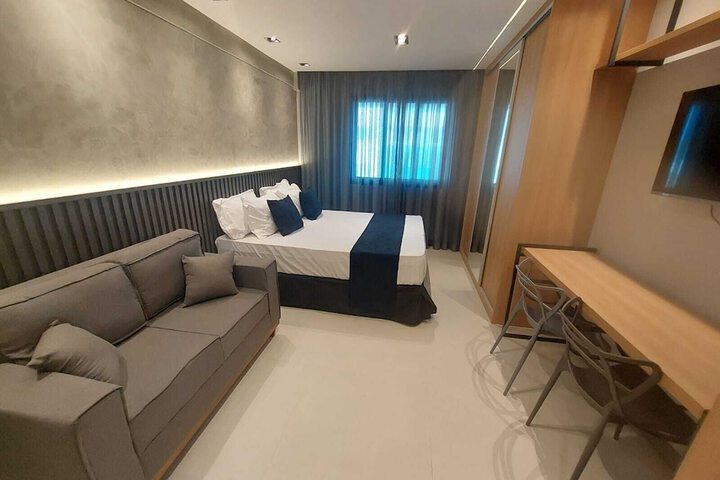 Room 5 of 17