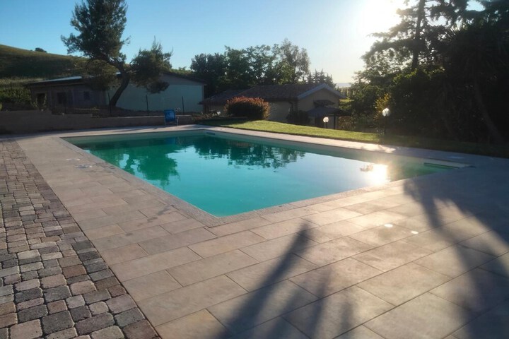 Pool 33 of 54