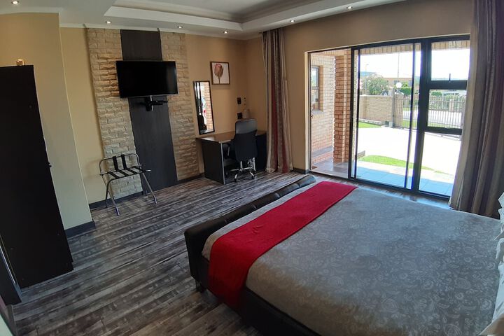 Room 9 of 64