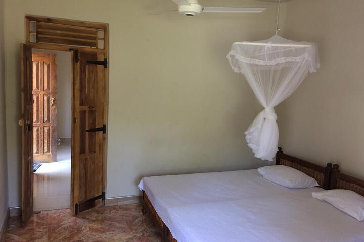 Room 1 of 1