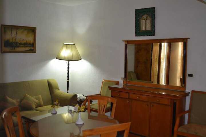 Room 15 of 30