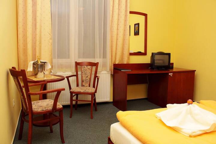 Room 15 of 47