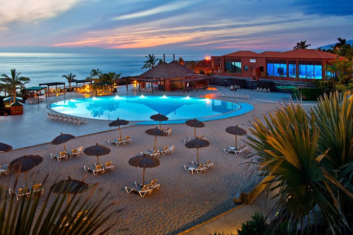 Pool Hotel