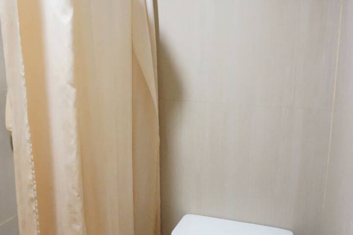 Room 20 of 29