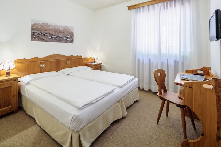 Room 6 of 44