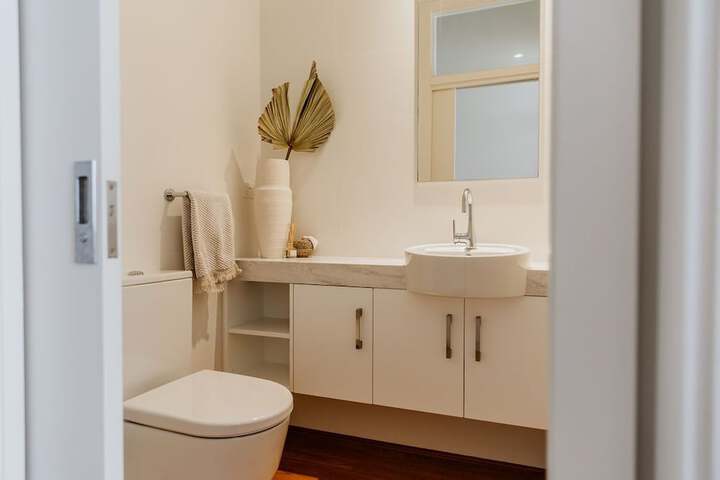 Room 15 of 24