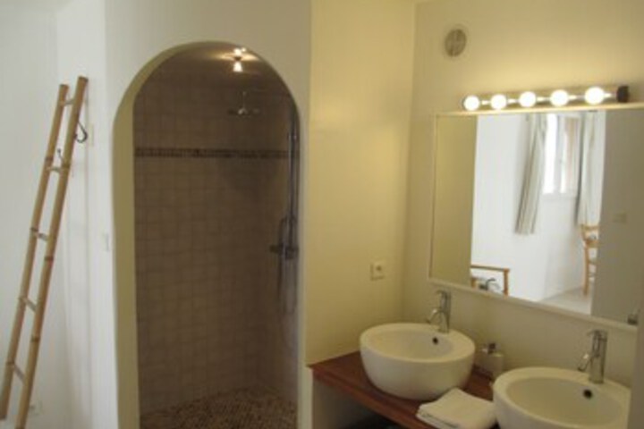 Room 41 of 55