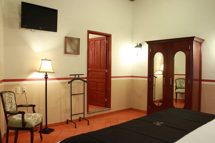 Room 18 of 43