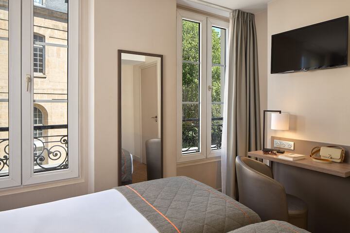 Room 21 of 50