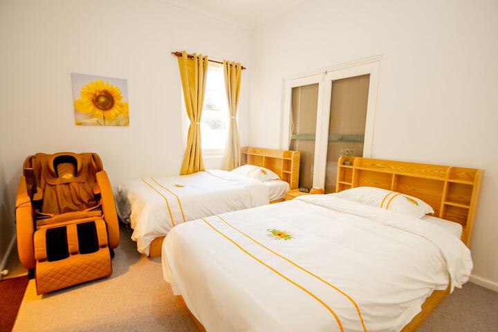 Room 12 of 43