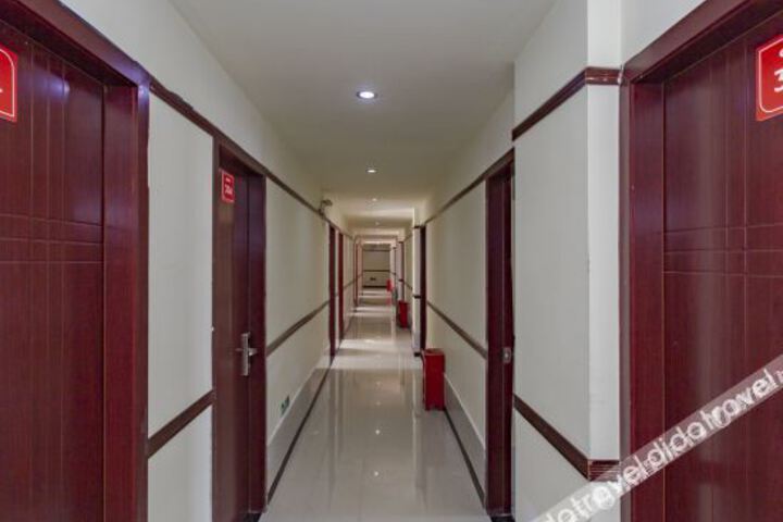 Hotel Interior 12 of 21