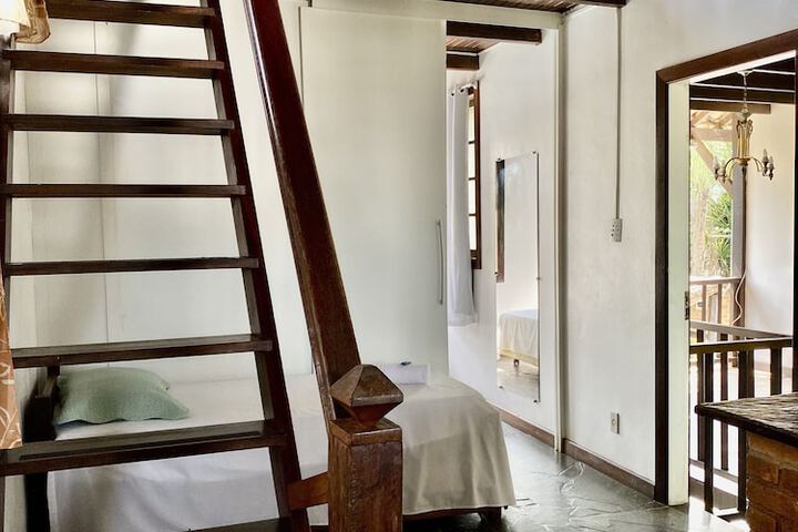 Room 20 of 76