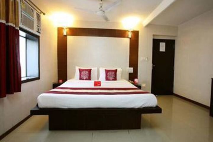 Room 32 of 35
