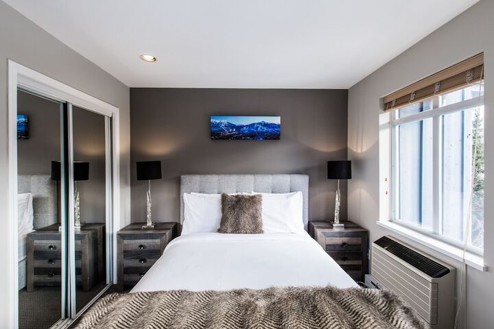 Room 26 of 101