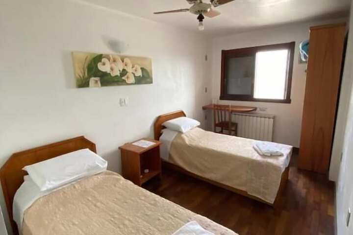 Room 3 of 10