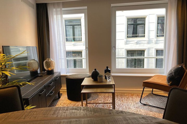 Room 19 of 33
