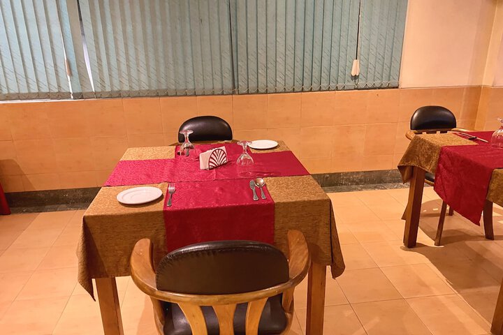 Dining 19 of 23