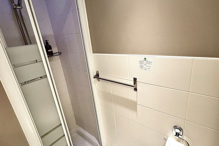 Room 37 of 49