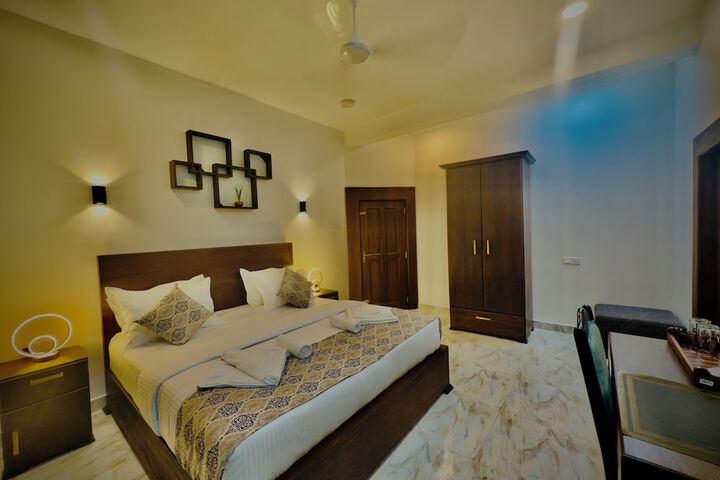Room 18 of 44