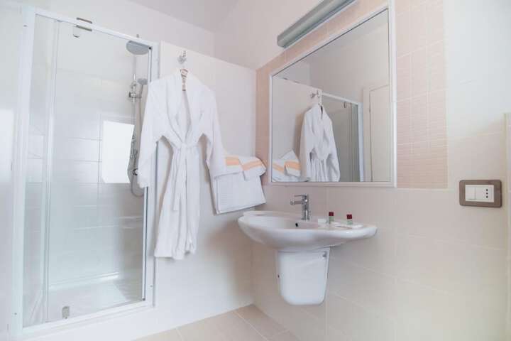 Room 45 of 53
