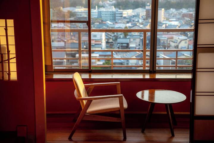 Room 29 of 132