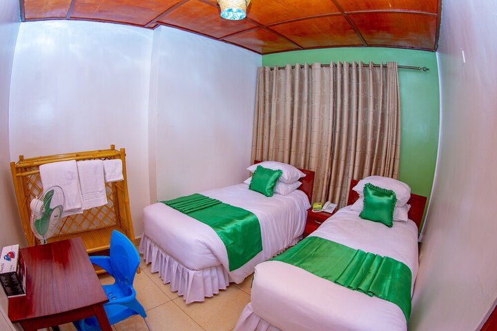 Room 5 of 45