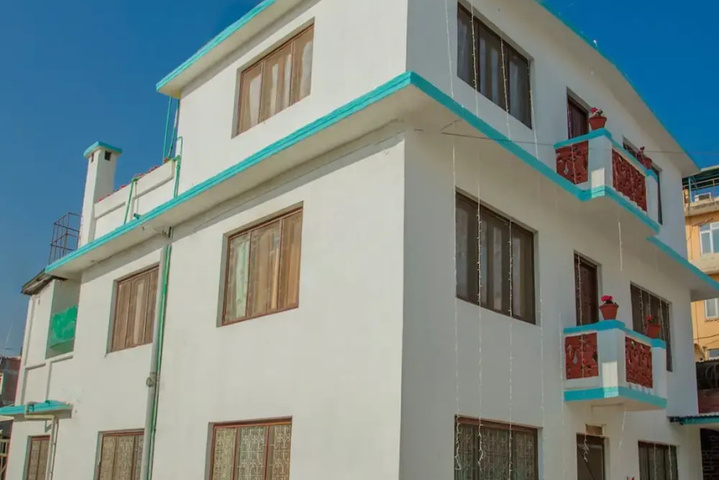 OYO 259 Hotel White & Peace