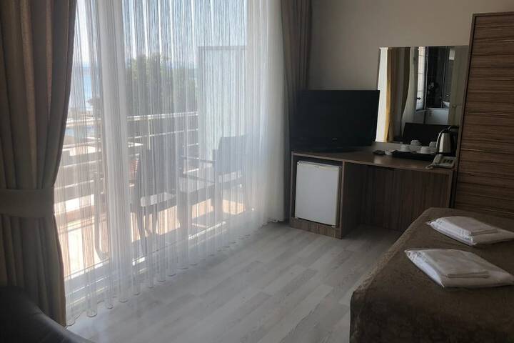 Room 7 of 44