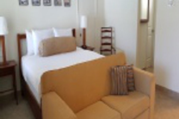 Room 60 of 695