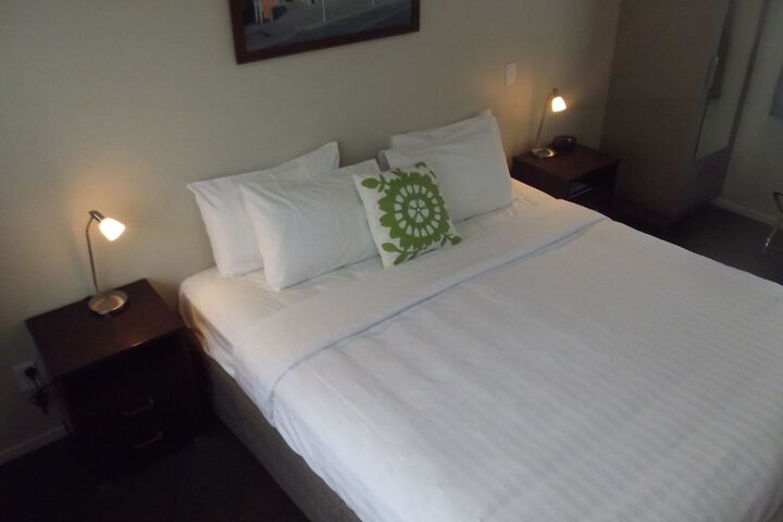 Room 2 of 55