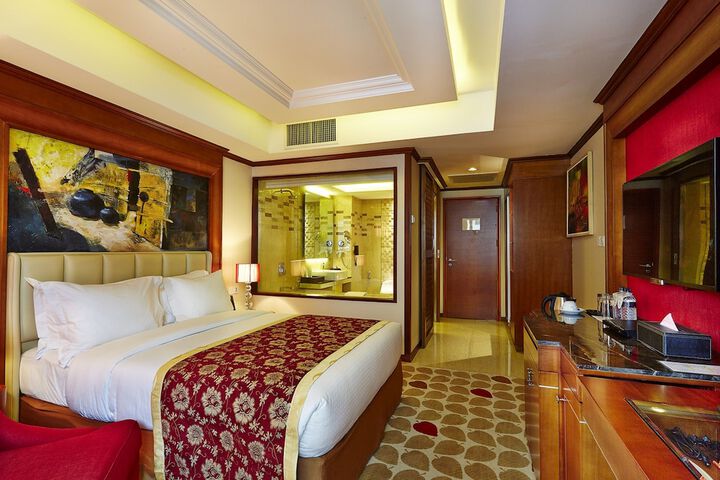Room 4 of 64