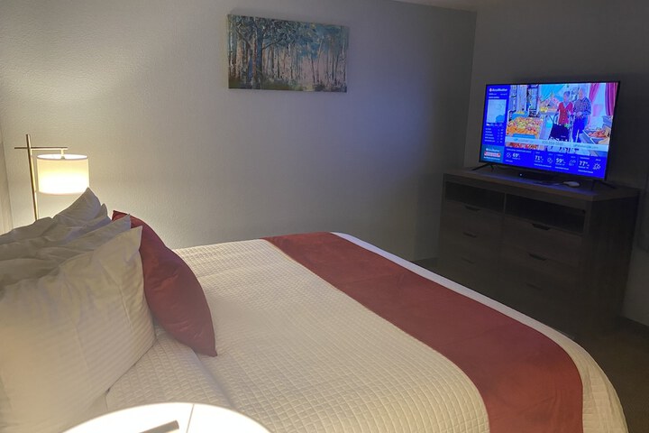 Room 5 of 56