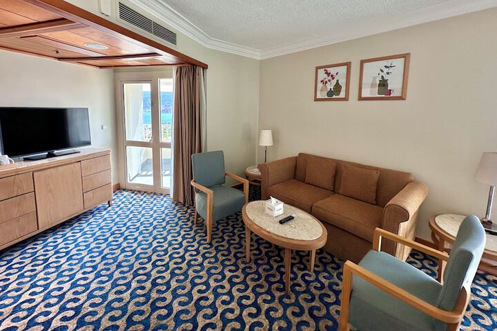 Room 12 of 91