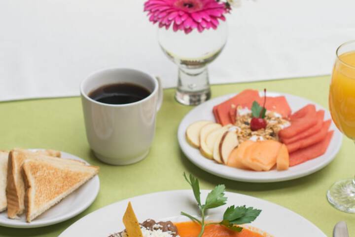 Breakfast area