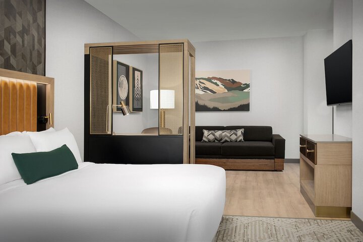 Room 20 of 54