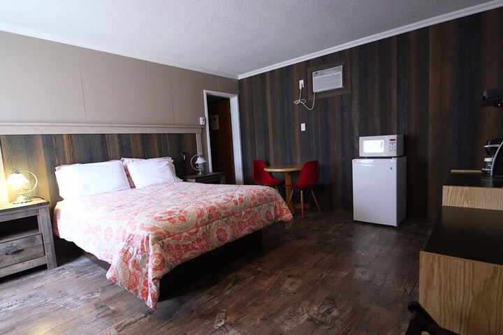 Room 17 of 61