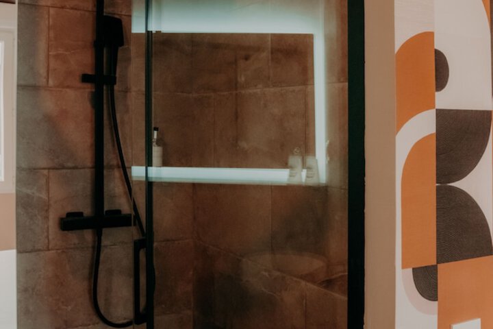 Room 33 of 44