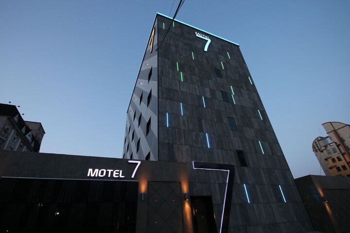 Hotel 5 of 126
