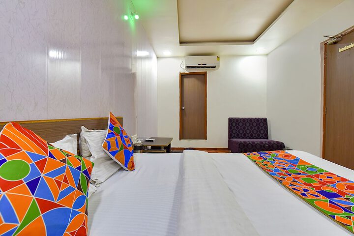 Room 16 of 30