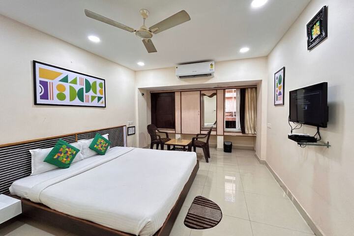 Room 3 of 19
